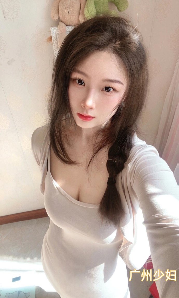 爱爱网主视觉
